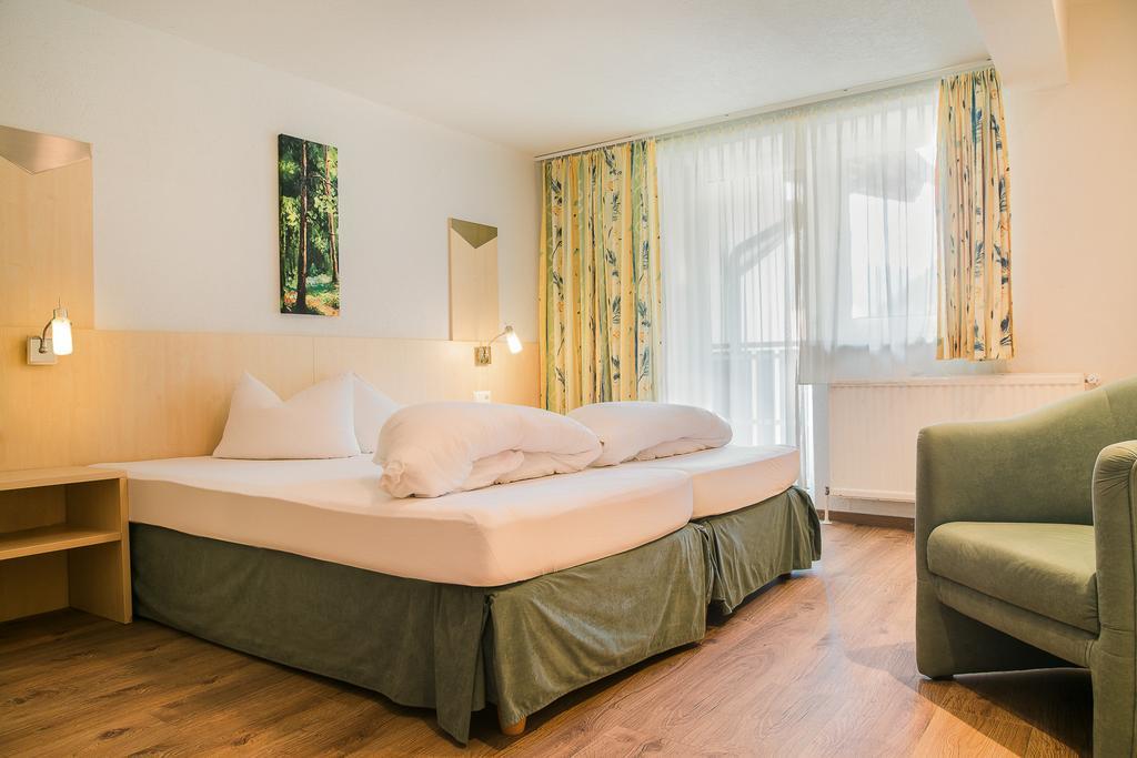 Alpenhotel Regina Nauders Exteriör bild