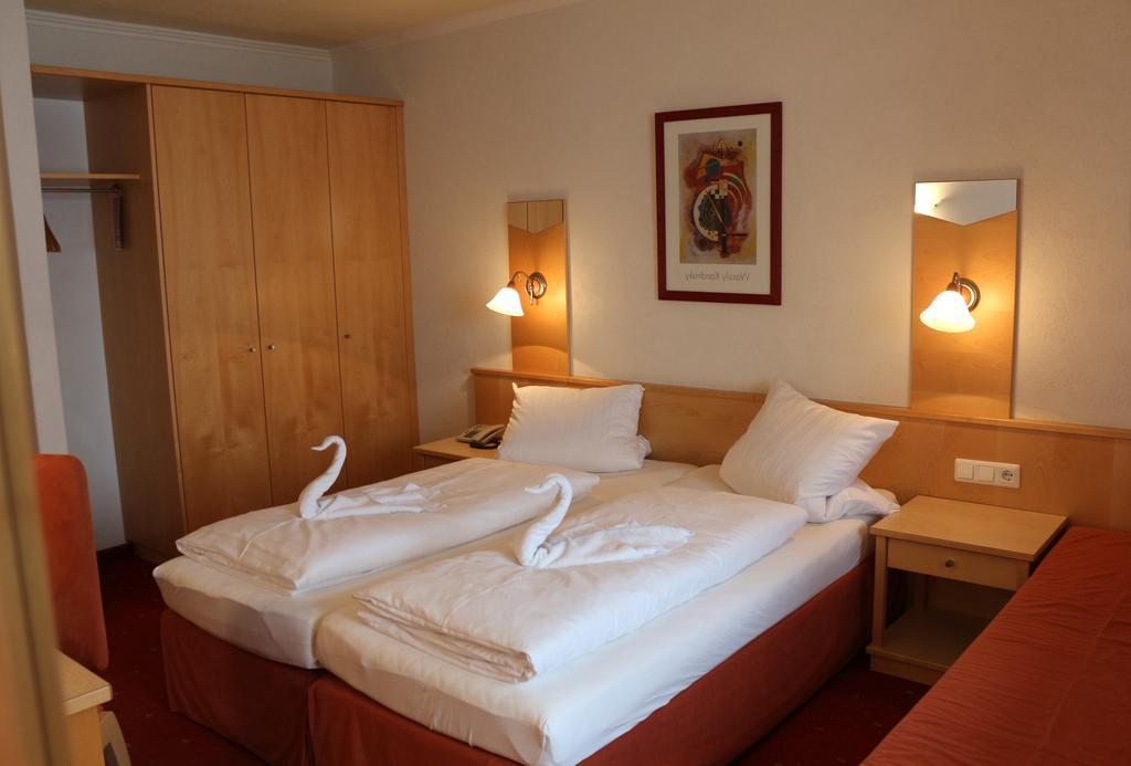 Alpenhotel Regina Nauders Rum bild